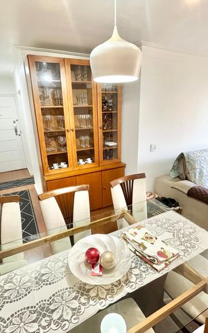 Apartamento à venda com 96m², 3 quartos e 1 vaga Apartamento à venda com 96m², 3 quartos e 1 vagaSala