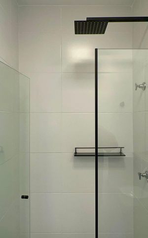 Studio para alugar com 26m², 1 quarto e 1 vaga Studio para alugar com 26m², 1 quarto e 1 vagaBanheiro