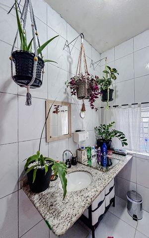 Casa à venda com 255m², 3 quartos e 2 vagasBanheiro