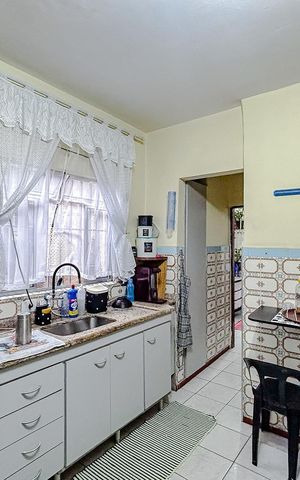 Casa à venda com 255m², 3 quartos e 2 vagasCozinha