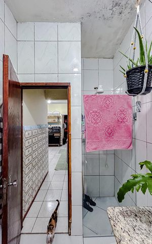 Casa à venda com 255m², 3 quartos e 2 vagasBanheiro