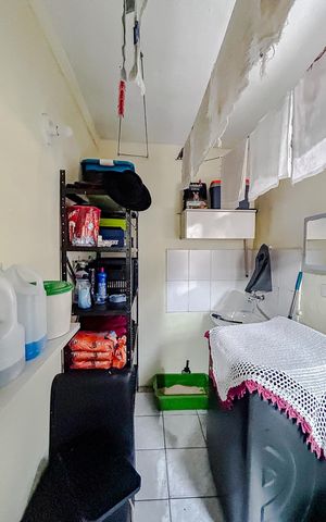 Casa à venda com 255m², 3 quartos e 2 vagasÁrea de Serviço
