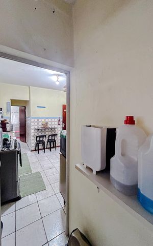 Casa à venda com 255m², 3 quartos e 2 vagasÁrea de Serviço