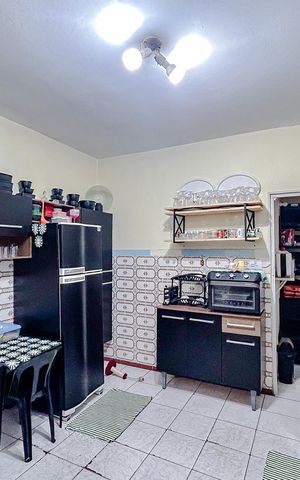 Casa à venda com 255m², 3 quartos e 2 vagasCozinha