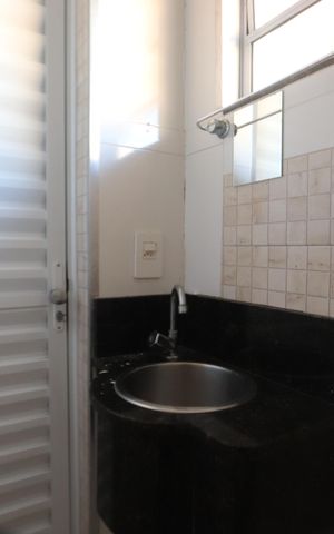 Apartamento para alugar com 50m², 2 quartos e sem vagaBanheiro