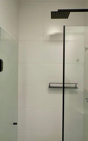 Studio para alugar com 26m², 1 quarto e 1 vaga Studio para alugar com 26m², 1 quarto e 1 vagaBanheiro