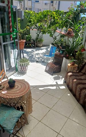Casa de condomínio à venda com 250m², 3 quartos e 1 vaga Casa de condomínio à venda com 250m², 3 quartos e 1 vagaÁrea externa