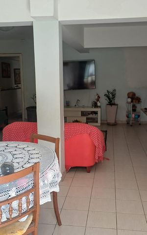 Casa de condomínio à venda com 250m², 3 quartos e 1 vaga Casa de condomínio à venda com 250m², 3 quartos e 1 vagaSala