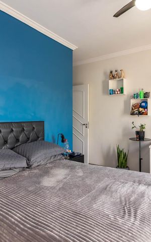 Casa à venda com 260m², 5 quartos e 5 vagasSuíte 4