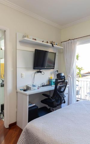 Casa à venda com 260m², 5 quartos e 5 vagasSuíte 3