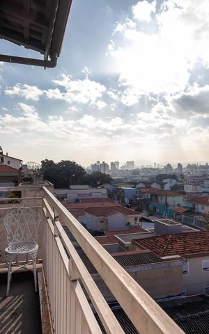 Casa à venda com 260m², 5 quartos e 5 vagasVaranda da Suíte 4
