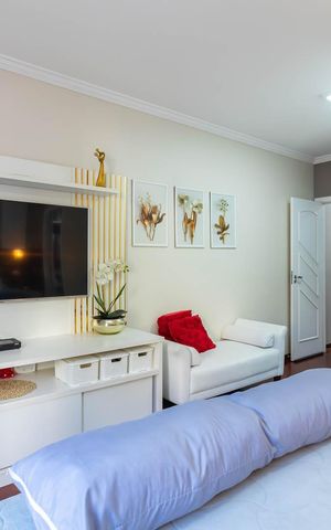 Casa à venda com 260m², 5 quartos e 5 vagasSuíte 1