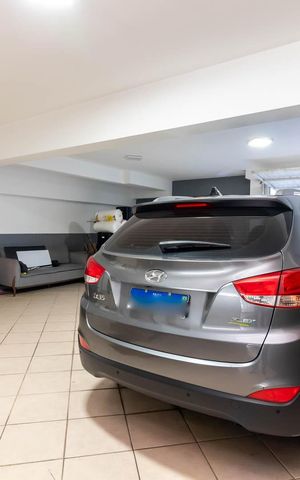 Casa à venda com 260m², 5 quartos e 5 vagasGaragem