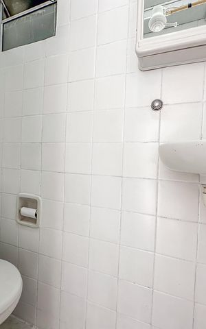 Apartamento para alugar com 54m², 2 quartos e sem vaga Apartamento para alugar com 54m², 2 quartos e sem vagaBanheiro
