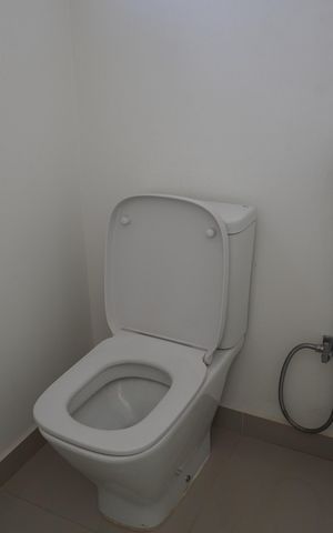 Casa de condomínio à venda com 460m², 5 quartos e 4 vagasBanheiro da Suíte 1