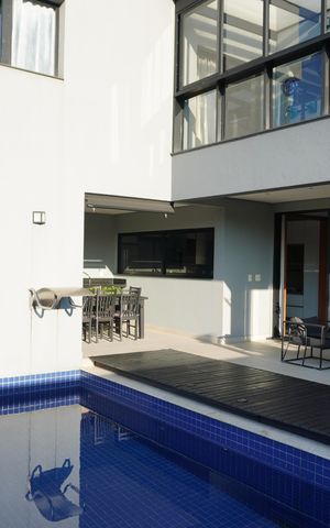 Casa de condomínio à venda com 460m², 5 quartos e 4 vagasPiscina