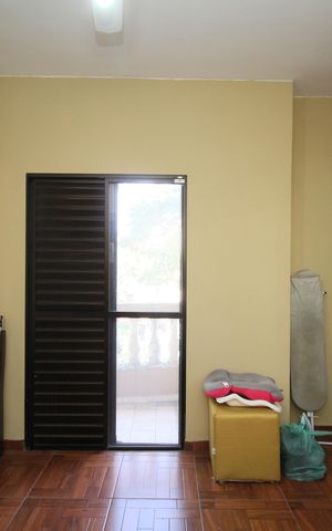 Casa à venda com 124m², 3 quartos e 1 vagaSuíte