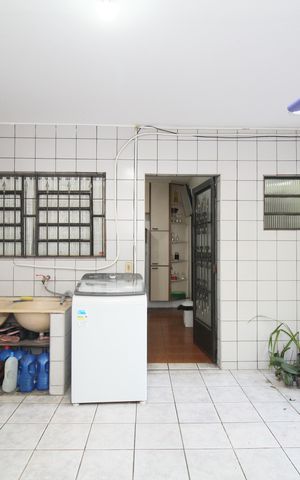 Casa à venda com 124m², 3 quartos e 1 vagaÁrea de Serviço