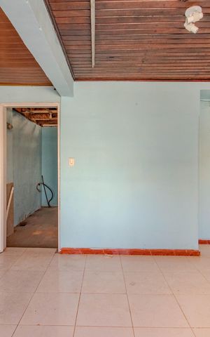 Casa para alugar com 80m², 3 quartos e 1 vaga Casa para alugar com 80m², 3 quartos e 1 vagaSala