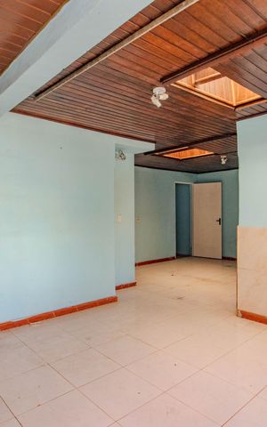 Casa para alugar com 80m², 3 quartos e 1 vaga Casa para alugar com 80m², 3 quartos e 1 vagaSala