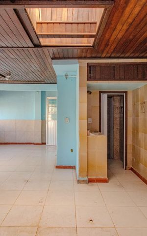 Casa para alugar com 80m², 3 quartos e 1 vaga Casa para alugar com 80m², 3 quartos e 1 vagaSala