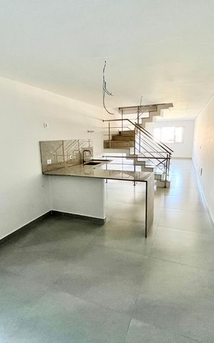 Casa à venda com 145m², 3 quartos e 2 vagas Casa à venda com 145m², 3 quartos e 2 vagasCozinha