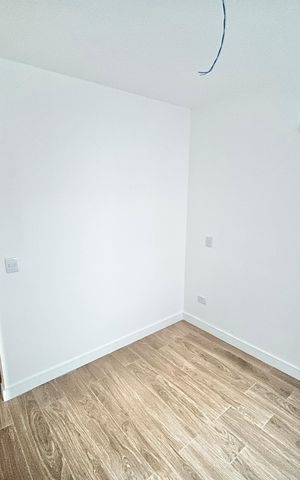 Casa à venda com 145m², 3 quartos e 2 vagas Casa à venda com 145m², 3 quartos e 2 vagasQuarto 2 - Suíte