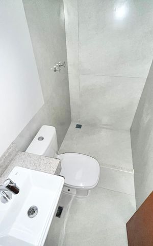 Casa à venda com 145m², 3 quartos e 2 vagas Casa à venda com 145m², 3 quartos e 2 vagasBanheiro da Suíte 2