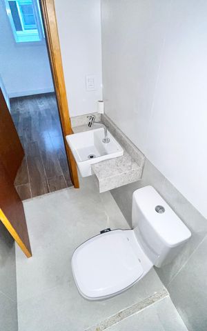 Casa à venda com 145m², 3 quartos e 2 vagas Casa à venda com 145m², 3 quartos e 2 vagasBanheiro da Suíte 3