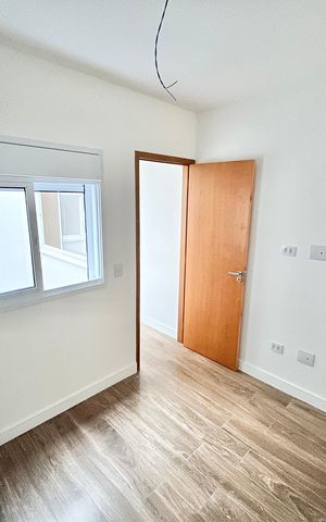 Casa à venda com 145m², 3 quartos e 2 vagas Casa à venda com 145m², 3 quartos e 2 vagasQuarto 2 - Suíte
