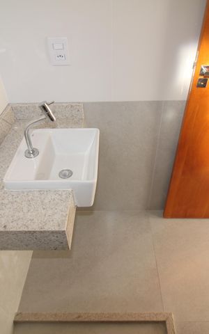 Casa à venda com 145m², 3 quartos e 2 vagasQuarto 3 - Banheiro