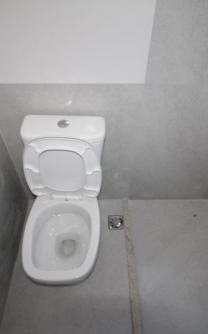 Casa à venda com 145m², 3 quartos e 2 vagasQuarto 1 - Banheiro
