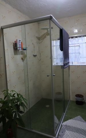 Casa à venda com 250m², 3 quartos e 2 vagasBanheiro 2