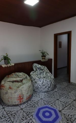 Casa à venda com 250m², 3 quartos e 2 vagasSala
