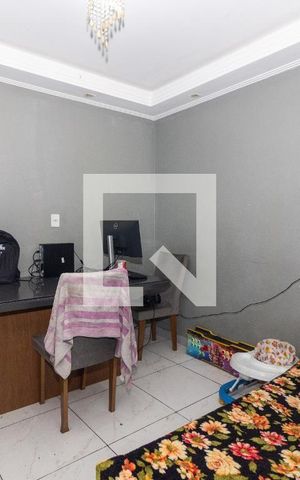 Casa para alugar com 42m², 2 quartos e 1 vaga Casa para alugar com 42m², 2 quartos e 1 vagaSala de jantar