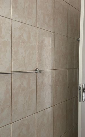 Casa à venda com 175m², 3 quartos e 1 vaga Casa à venda com 175m², 3 quartos e 1 vagaBanheiro 2