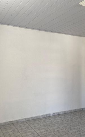 Casa à venda com 175m², 3 quartos e 1 vaga Casa à venda com 175m², 3 quartos e 1 vagaSala
