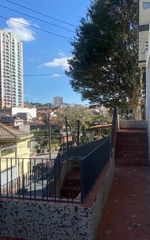 Casa à venda com 175m², 3 quartos e 1 vaga Casa à venda com 175m², 3 quartos e 1 vagaÁrea externa - Varanda