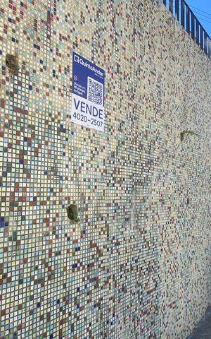 Casa à venda com 175m², 3 quartos e 1 vaga Casa à venda com 175m², 3 quartos e 1 vagaFahcada