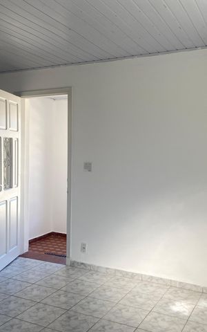 Casa à venda com 175m², 3 quartos e 1 vaga Casa à venda com 175m², 3 quartos e 1 vagaSala