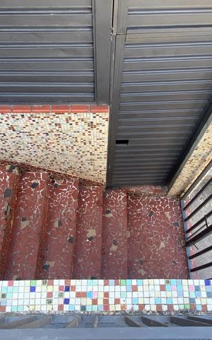 Casa à venda com 175m², 3 quartos e 1 vaga Casa à venda com 175m², 3 quartos e 1 vagaÁrea externa - Fachada