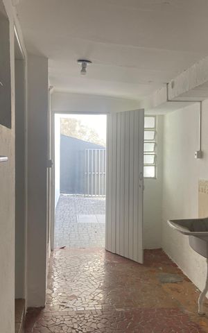 Casa à venda com 175m², 3 quartos e 1 vaga Casa à venda com 175m², 3 quartos e 1 vagaÁrea de Serviço 1