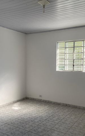 Casa à venda com 175m², 3 quartos e 1 vaga Casa à venda com 175m², 3 quartos e 1 vagaSala