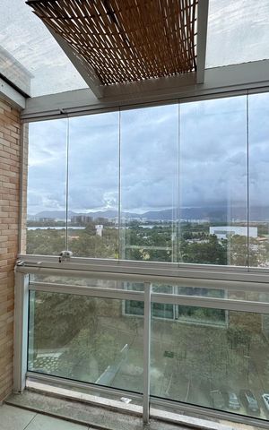 Apartamento à venda com 156m², 3 quartos e 2 vagasSuíte 1 - Varanda