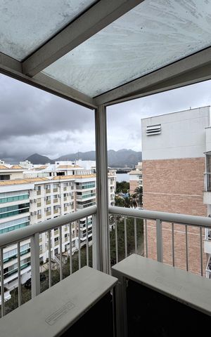 Apartamento à venda com 156m², 3 quartos e 2 vagasCozinha e Área de Serviço