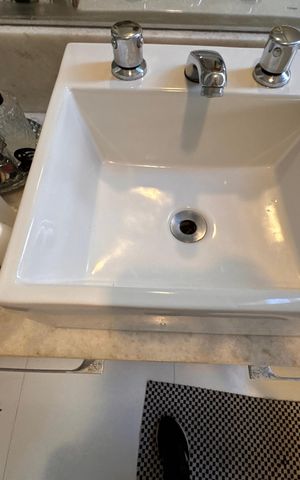 Apartamento para alugar com 260m², 3 quartos e 1 vaga Apartamento para alugar com 260m², 3 quartos e 1 vagaSuíte - Banheiro