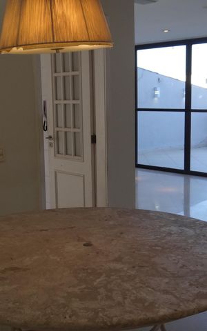 Apartamento para alugar com 185m², 3 quartos e 4 vagas Apartamento para alugar com 185m², 3 quartos e 4 vagasSala de jantar