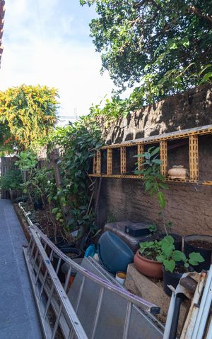 Casa à venda com 99m², 3 quartos e 2 vagas Casa à venda com 99m², 3 quartos e 2 vagasQuintal