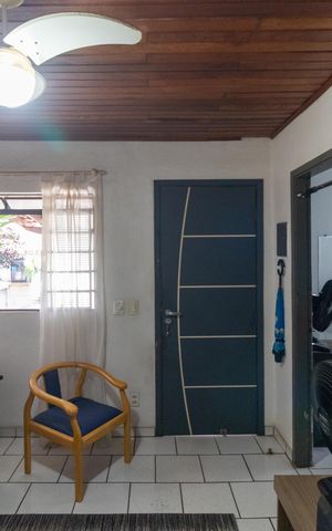 Casa à venda com 99m², 3 quartos e 2 vagas Casa à venda com 99m², 3 quartos e 2 vagasSalas