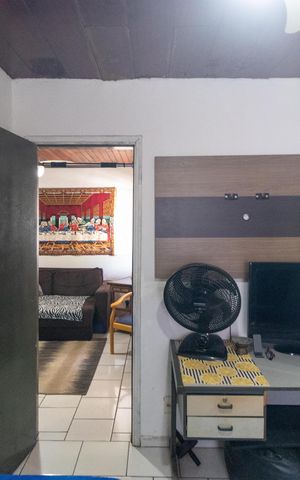 Casa à venda com 99m², 3 quartos e 2 vagas Casa à venda com 99m², 3 quartos e 2 vagasQuarto 01